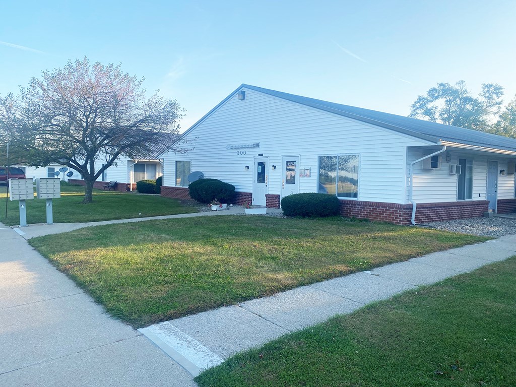 Sulky Downs Apartments, 265 North State St., Shipshewana, IN RentCafe